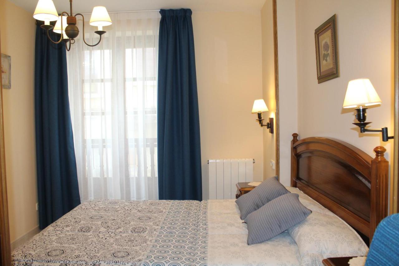 Apartamentos La Lula Cudillero Bagian luar foto