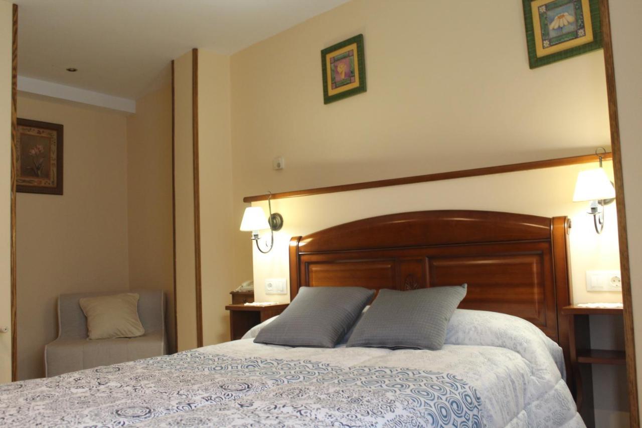 Apartamentos La Lula Cudillero Bagian luar foto